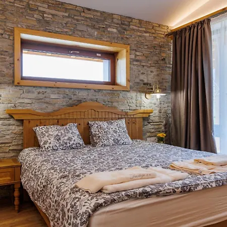 Letizia & Raphael W Sauna Near Pirin Golf Bansko